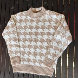 NWT Ann Taylor Houndstooth Sweater - Cream and Tan XXS